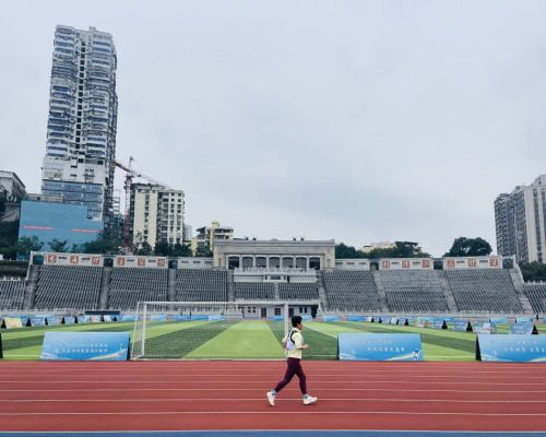 重慶持續(xù)加大全民健身場地設(shè)施供給健身圈越來越近幸福感越來越強(qiáng)(圖1)