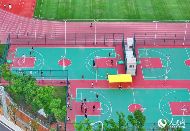 YY易游體育：江西贛州：全民健身中心成健身鍛煉好去處(圖6)