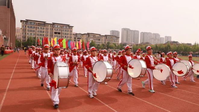 濱州經(jīng)濟(jì)技術(shù)開發(fā)區(qū)2025年中小學(xué)生田徑運(yùn)動會開幕(圖4)
