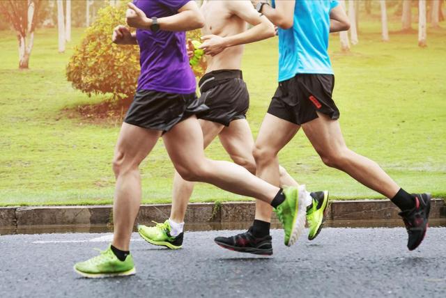 每天跑5公里隔天跑10公里哪個(gè)鍛煉效果好？瘦身更快？(圖4)